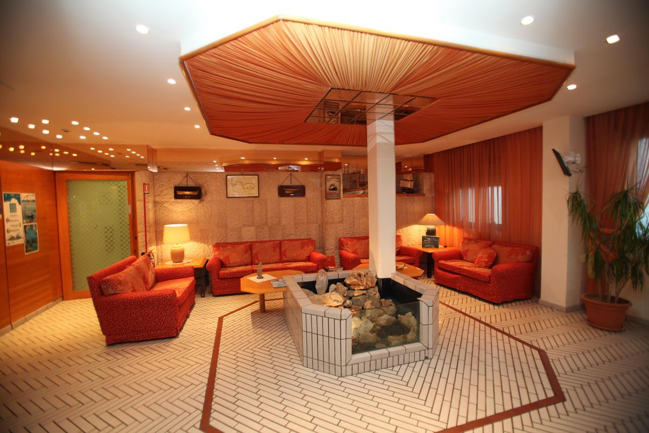 Hotel Gabbiano 산도미노 외부 사진