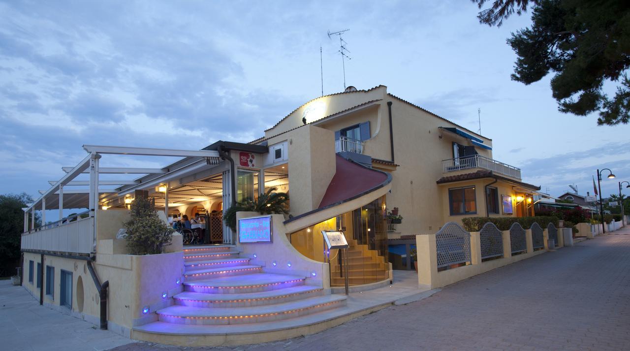Hotel Gabbiano 산도미노 외부 사진